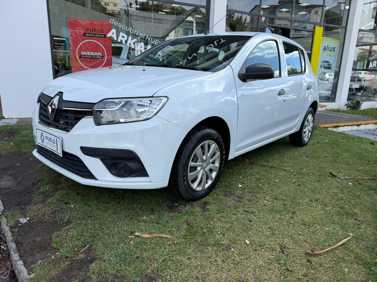 RENAULT SANDERO